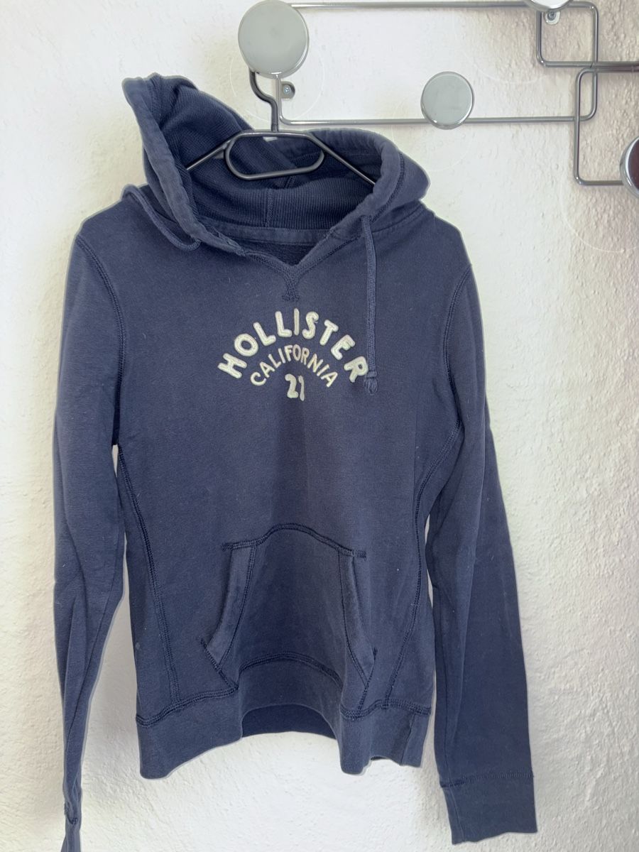 Hollister Pullover & Sweatshirts: Kapuzenpullover  – Gebraucht aus Nänikon von Amerika73