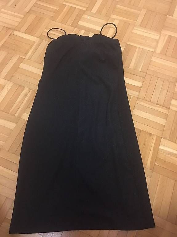 Vestiti: Kleid schwarz – Usato da St. Gallen venduto da mel_d2rj 2