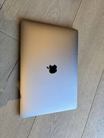 Mac Book Air 13.3 SG/1.6GHZ 8GB 125 GB