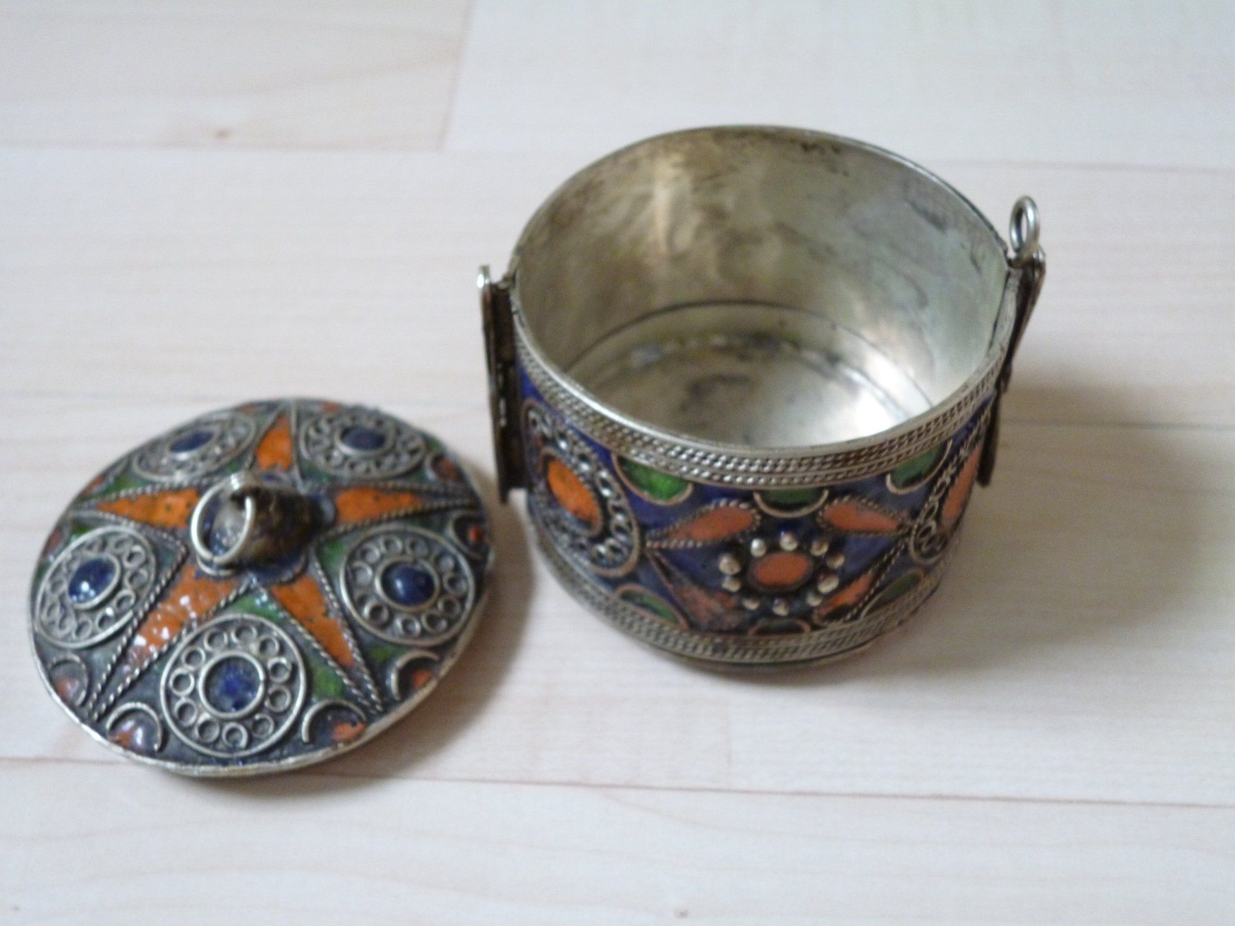 Barattoli: VINTAGE Berber-Schmuckdose DOSE – Usato da Dättlikon venduto da Mamakuga 1
