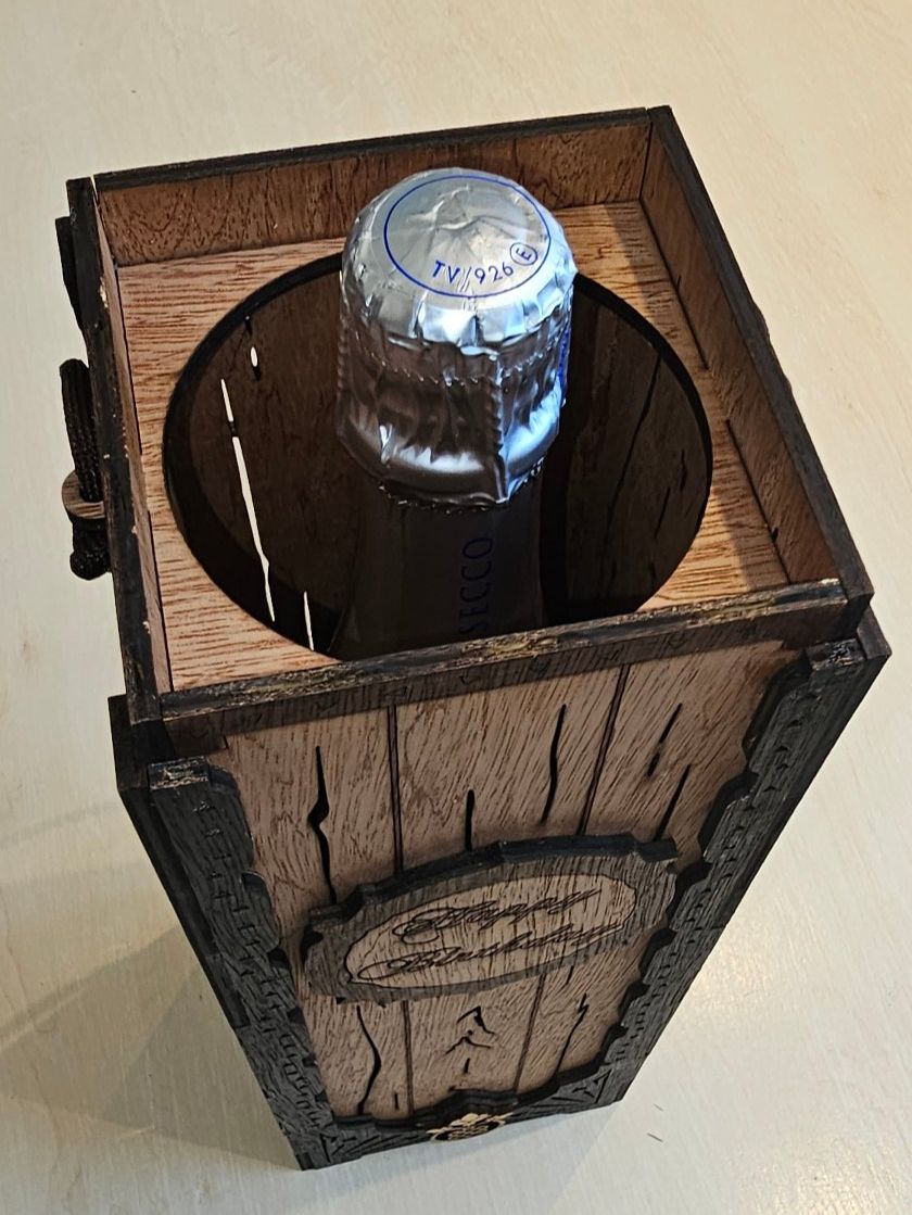 Altro in Decorazioni & Accessori: Flaschen Geschenkbox aus Sperr-Holz – Nuovo (secondo la descrizione) da Birsfelden venduto da missnamrit 4