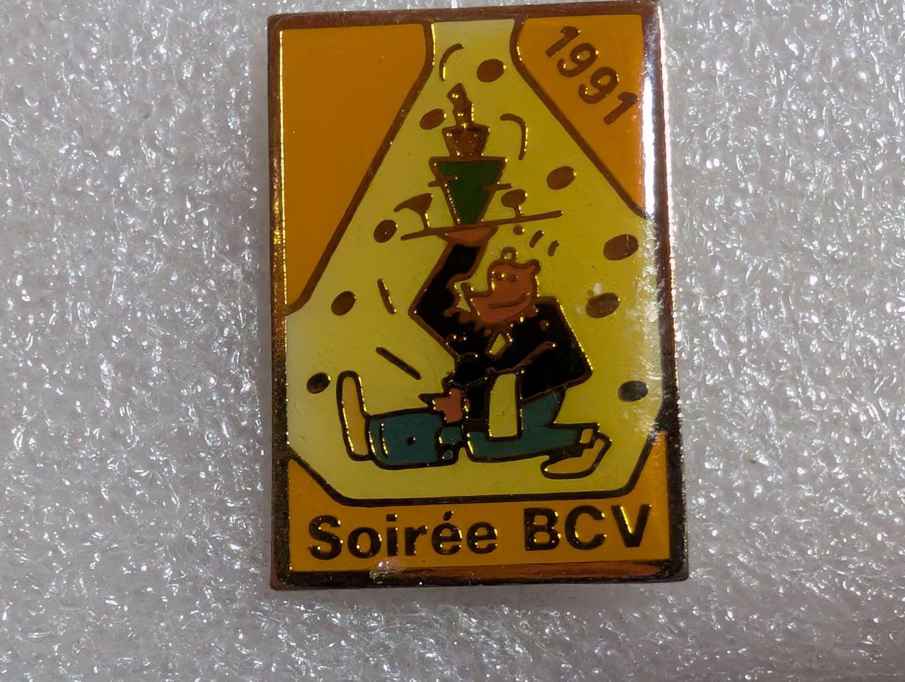 Plaketten & Abzeichen: Ansteckpin 285: BCV – Gebraucht aus Oppligen von Pin-Fall-Shop
