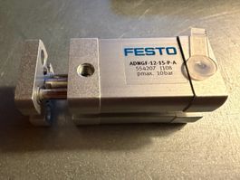 FESTO Kompaktzylinder - ADNGF-12-15-A (Hub 15mm)