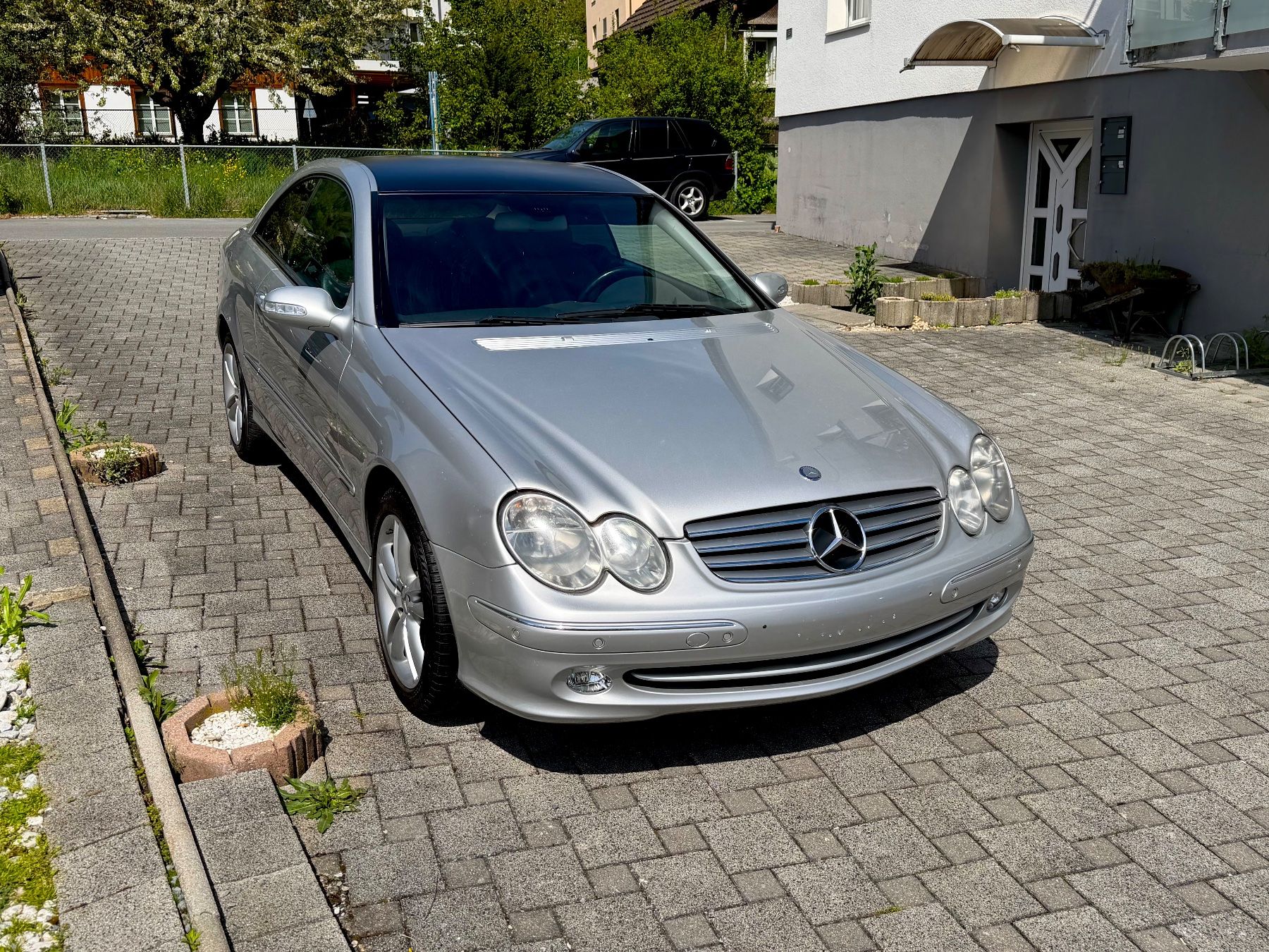 Mercedes-Benz Automobili: MERCEDES-BENZ CLK 320 Elégance Automatic – Usato da Rebstein venduto da Cache 2