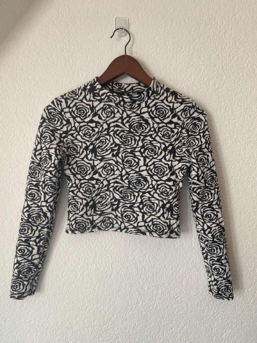 H&M Camicette: Bluse mit Rosenmuster von H&M Divided, Grösse S – Nuovo (secondo la descrizione) da Zürich venduto da Thisismartha