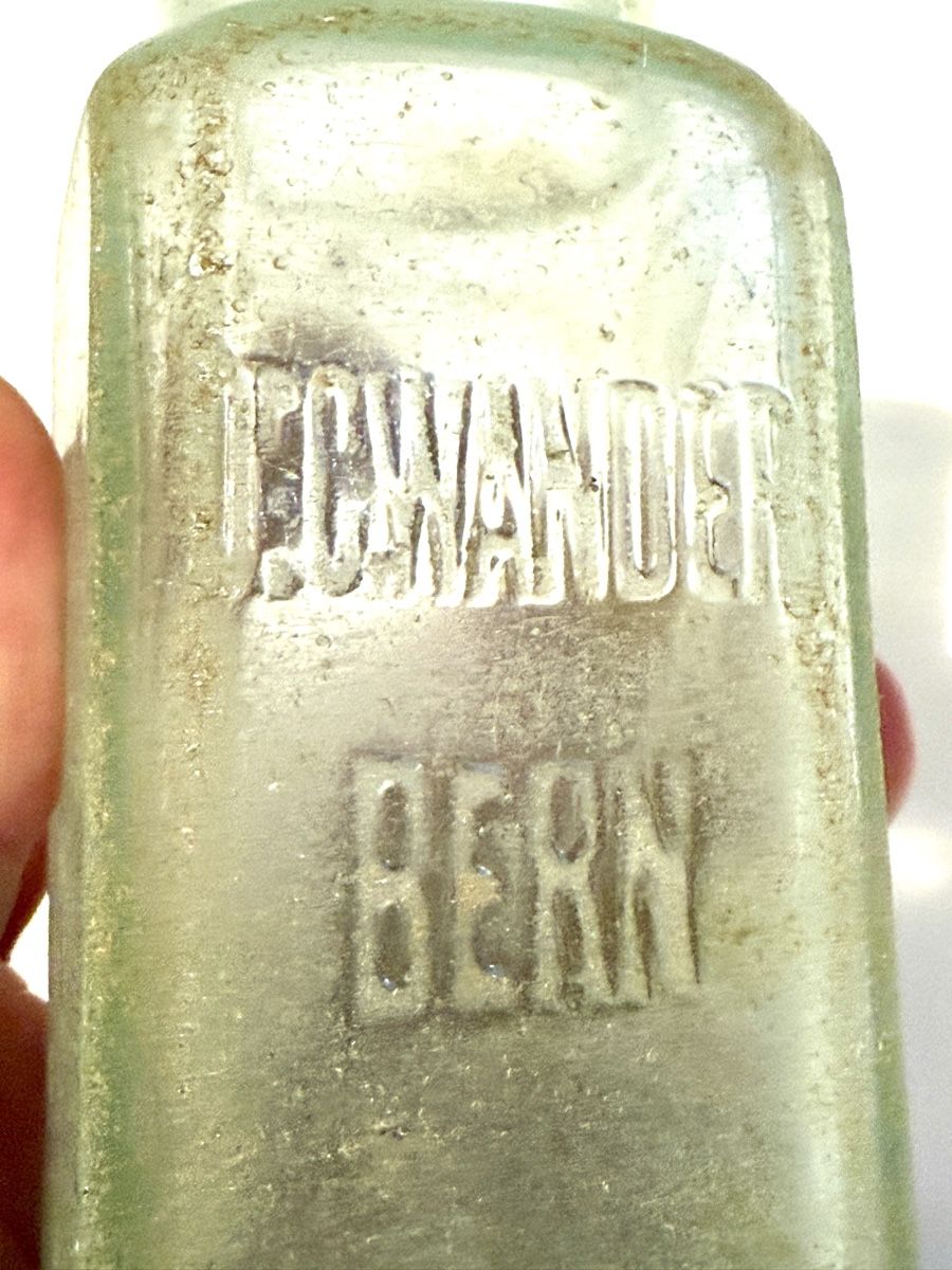 Bottiglie: Alte Flasche von Dr. Wander Bern – Usato da Luzern venduto da downtonabbey 4