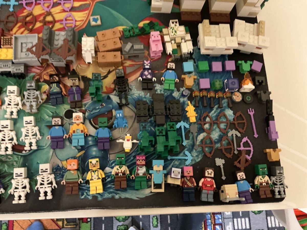 Lego Spielzeuge: Eisengolem, Höhle und Diamant Schwert – Gebraucht aus Villmergen von Bullenberg 5