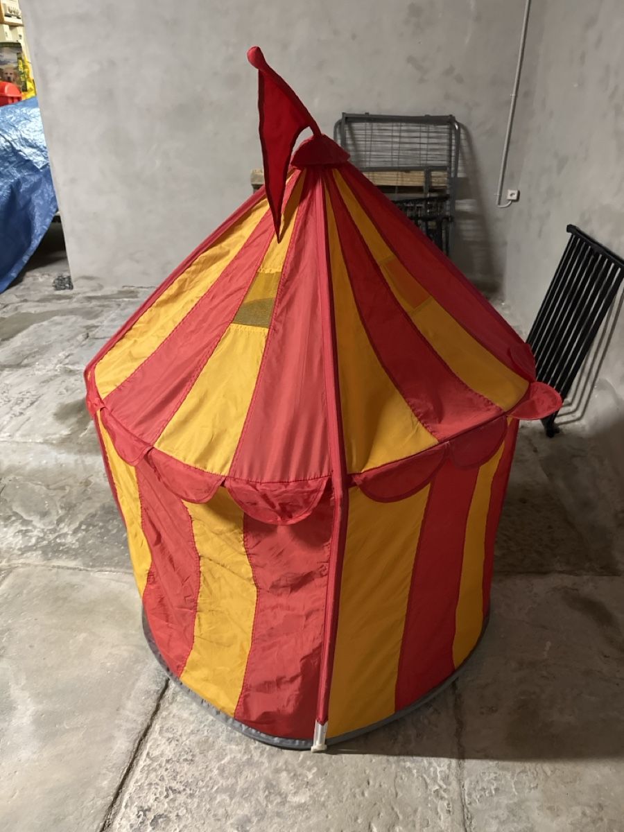 Casette per bambini: Children tent Ikea – Usato da Kilchberg ZH venduto da DeFerrari 1