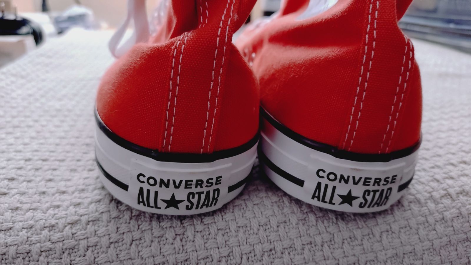 Converse Scarpe da uomo: Converse Chuck Taylor All Star Orange Gr. 44.5 – Nuovo (secondo la descrizione) da Grüningen venduto da Stargazer 2