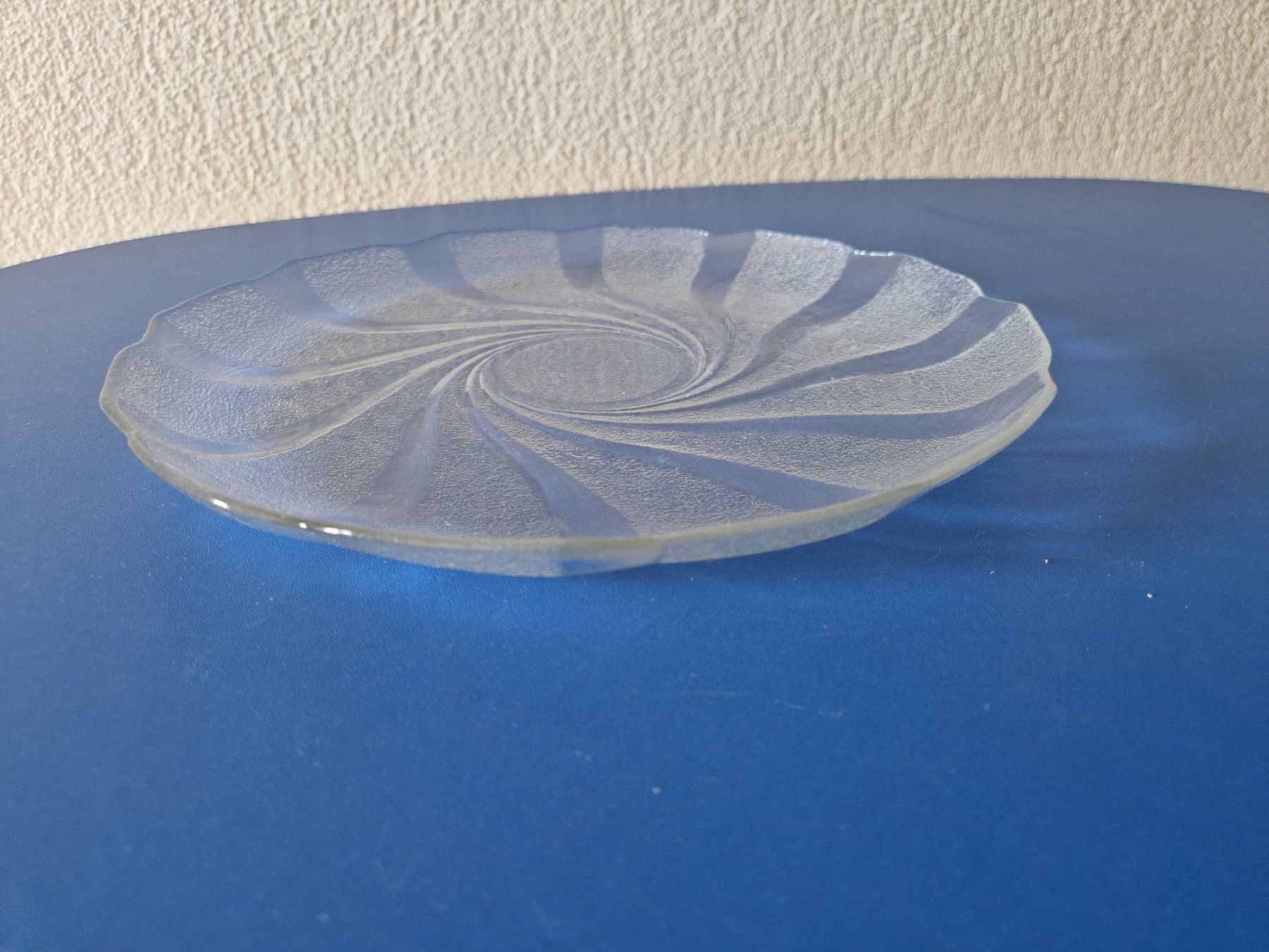Servierplatten: Glasteller, runde Glasplatte, Servierplatte – Gebraucht aus Münchenbuchsee von Aare22