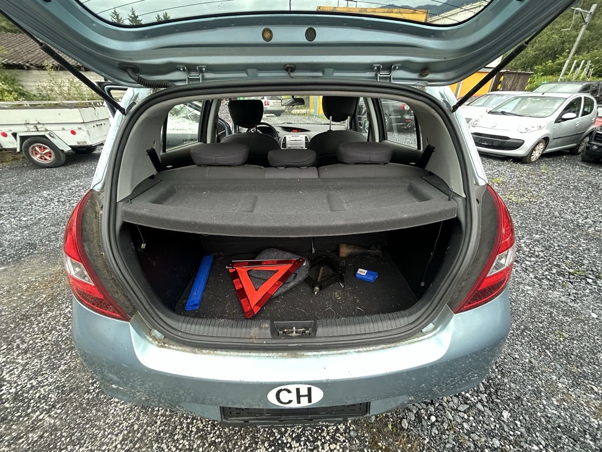 Hyundai Autos: Hyundai i20 1.4 – D'occasion à Sargans par automobilen 9