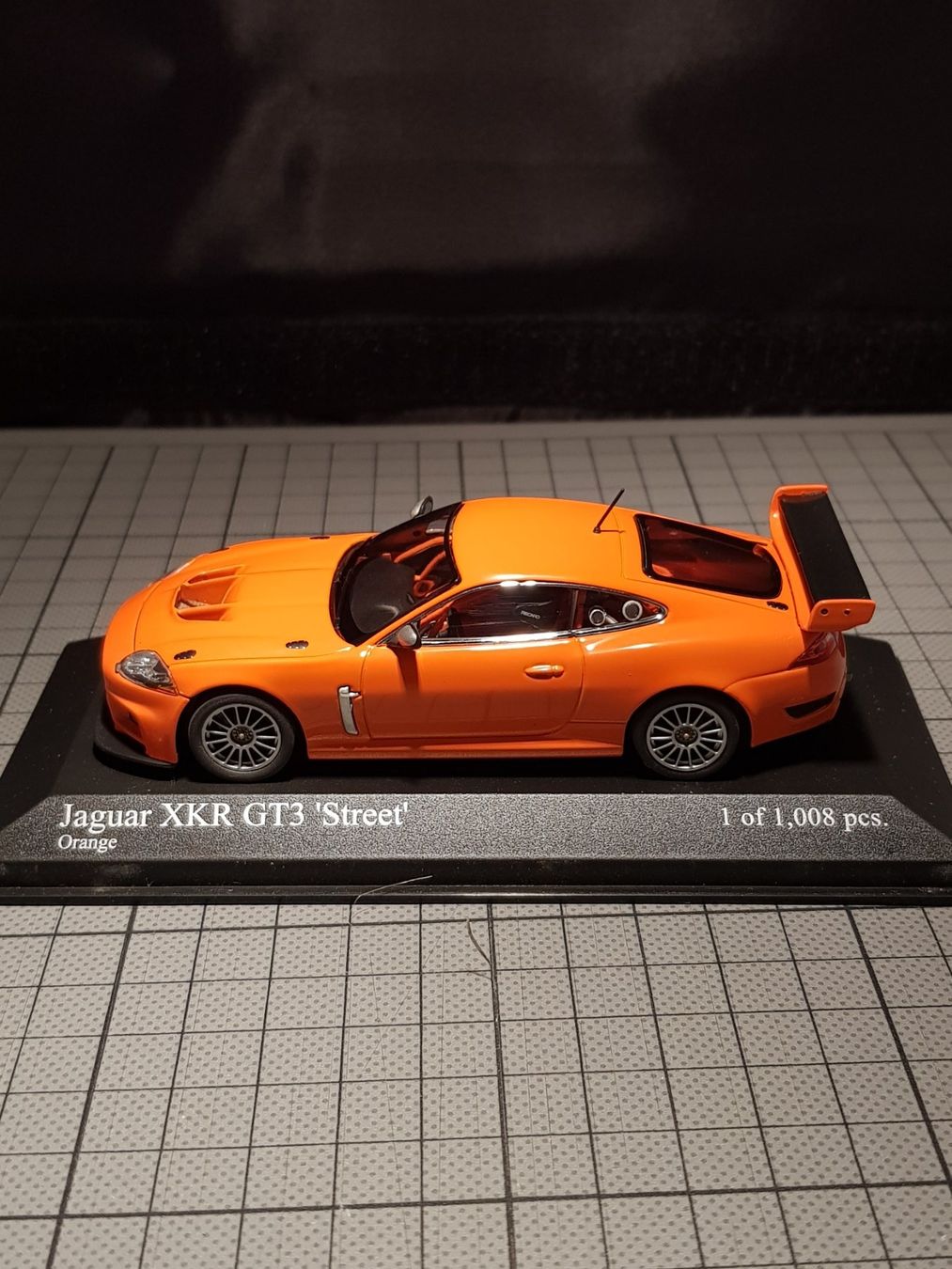 Jaguar Modellautos: Jaguar XKR GT3 "Street" – Neu und originalverpackt aus Chézard-St-Martin von AlPat-Collections