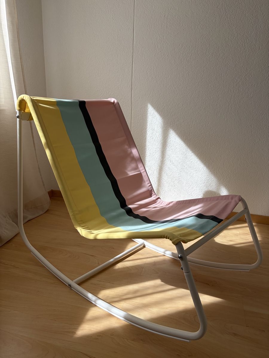 Ikea Sedie: TUMHOLMEN Schaukelstuhl – Usato da Rickenbach SZ venduto da mar_np8d