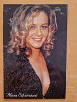 Alicia Silverstone, Original Autogramm auf Postkarte