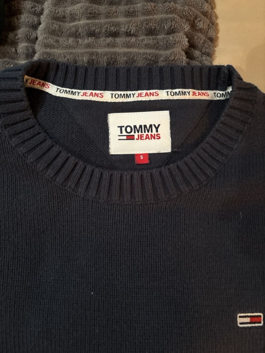 Tommy Hilfiger Pulls & Sweat-shirts: Tommy Pullover in Navy – D'occasion à Widnau par ben_c5gp 1
