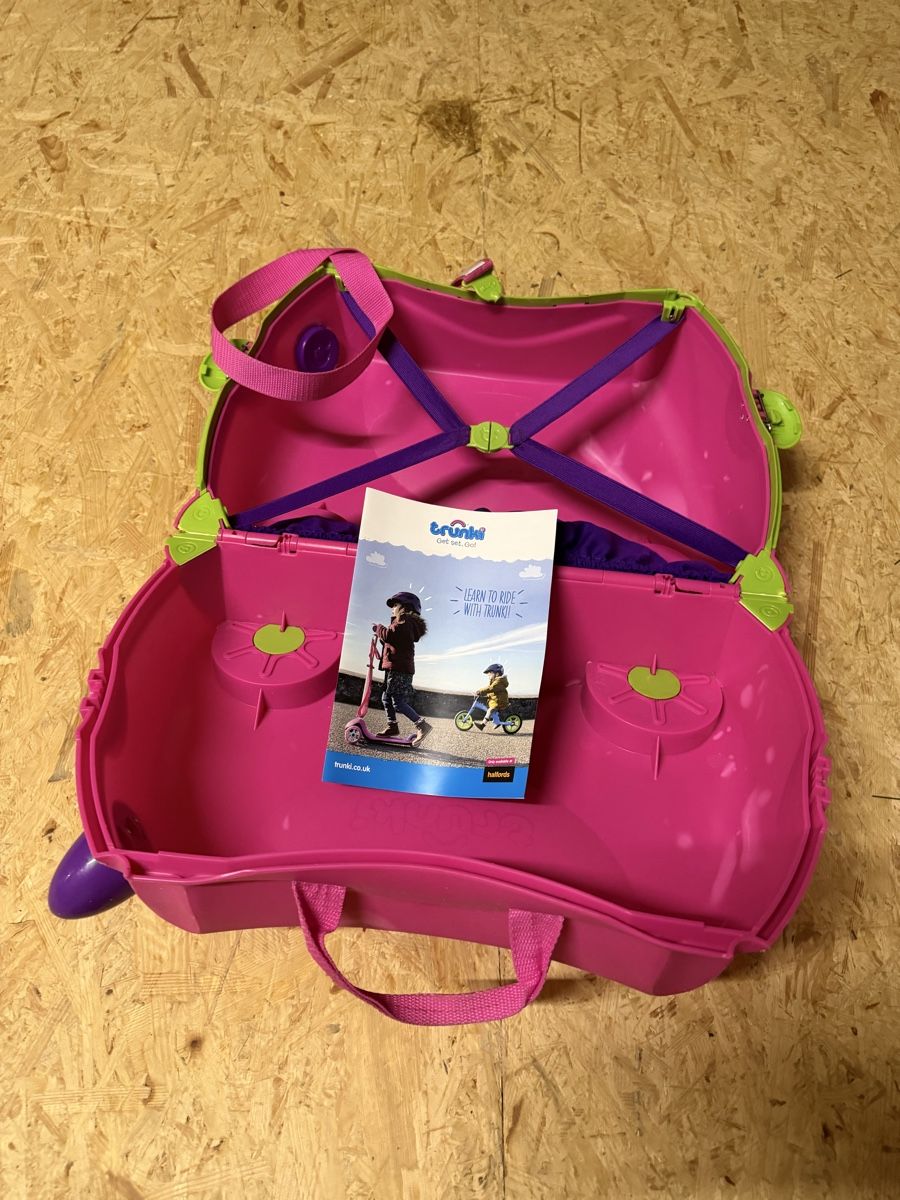 Trunki Reisekoffer: Trunki Kinderkoffer pink mit Rollen – Gebraucht aus Schaffhausen von Seko1 2