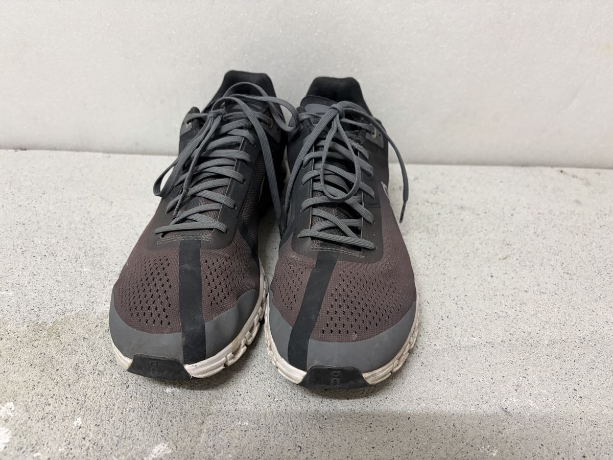 On Herrenschuhe: On Sneakers, Gr. 44 – Gebraucht aus Wallenwil von Rainbow45