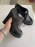 LOUIS VUITTON CUIR Lace Up Heels Ankle Boots Noire