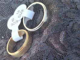 Lot zwei Unisex Aisi Edelstahl Ringe.Gr. M und L (18)