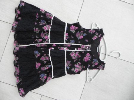 Blumiges Top Oberteil Gr. 146/152 Mädchen schwarz rosa