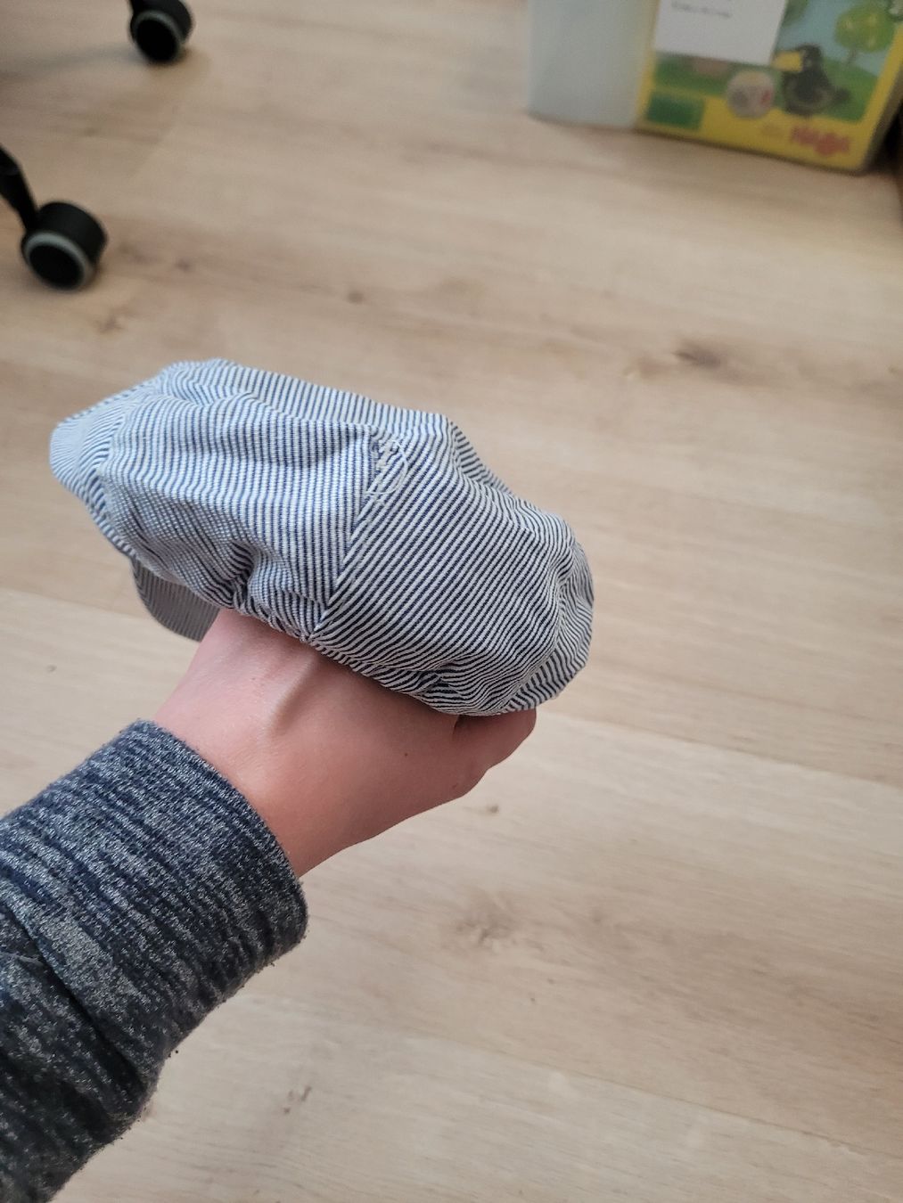 Altro abbigliamento per bambino: Hut Gr. 122/128 – Usato da Lupsingen venduto da sta_wgg5 2