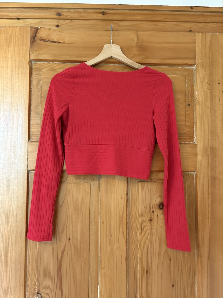 Shein Top: Trendiges Langarm-Crop-Top in Grösse S – Usato da Frauenfeld venduto da lin_77m9 2