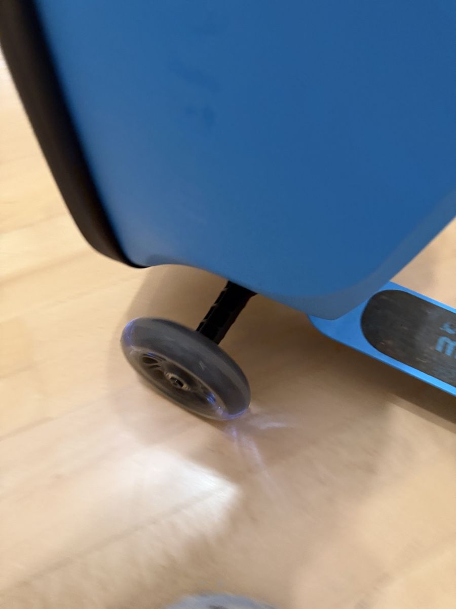 Micro Valigie: Micro Luggage Patch & Play Kinder Scooter, blau. TOP – Usato da Bergdietikon venduto da R.Pueffke 2
