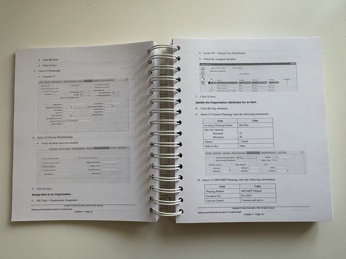 Libri: Oracle R12 Manufacturing Overview - Course Manual – Nuovo (secondo la descrizione) da Pfäffikon SZ venduto da mat_y9ng 1