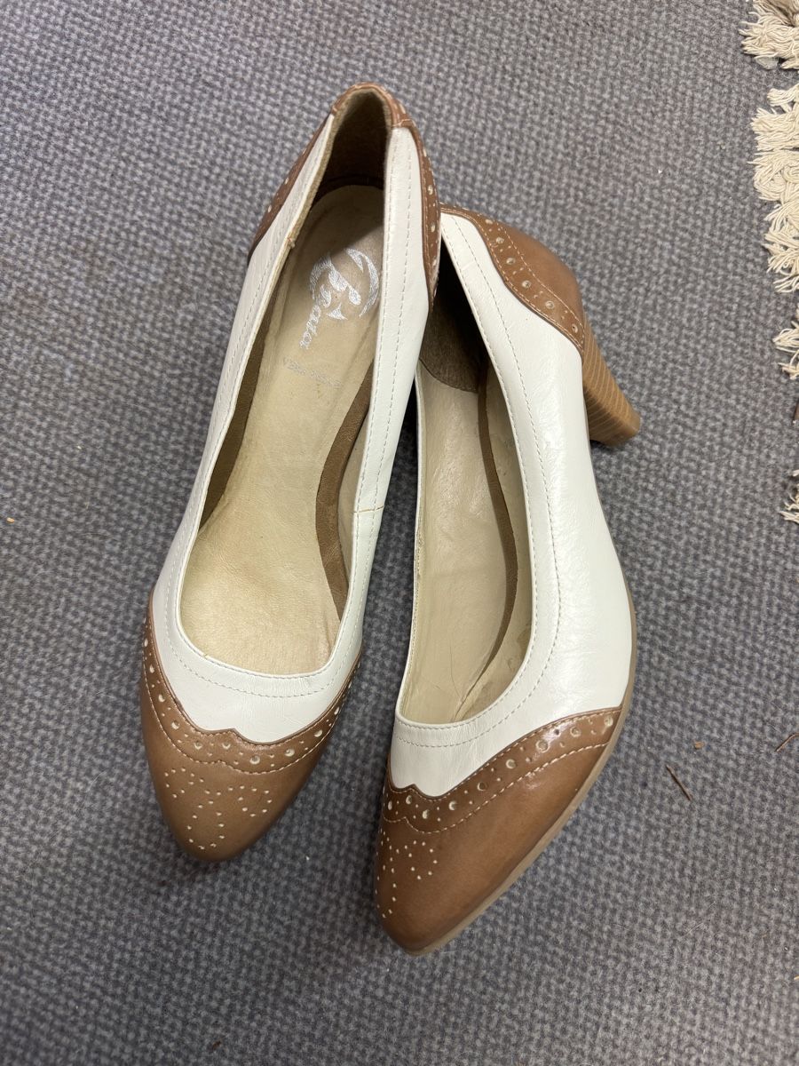 Damenschuhe: Sommerpumps – Gebraucht aus Basel von sch_9g6x 1
