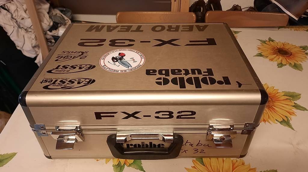 Telecomandi: Radiocommande Futaba FX32 – Usato da yvonand venduto da domino89 4