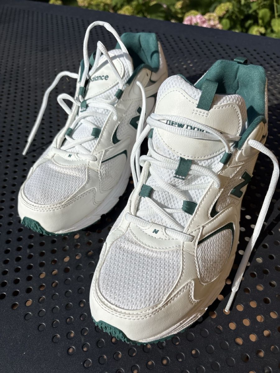 New Balance Scarpe da uomo: Chaussures New Balance  – Usato da Corsier-sur-Vevey venduto da BussardS 1