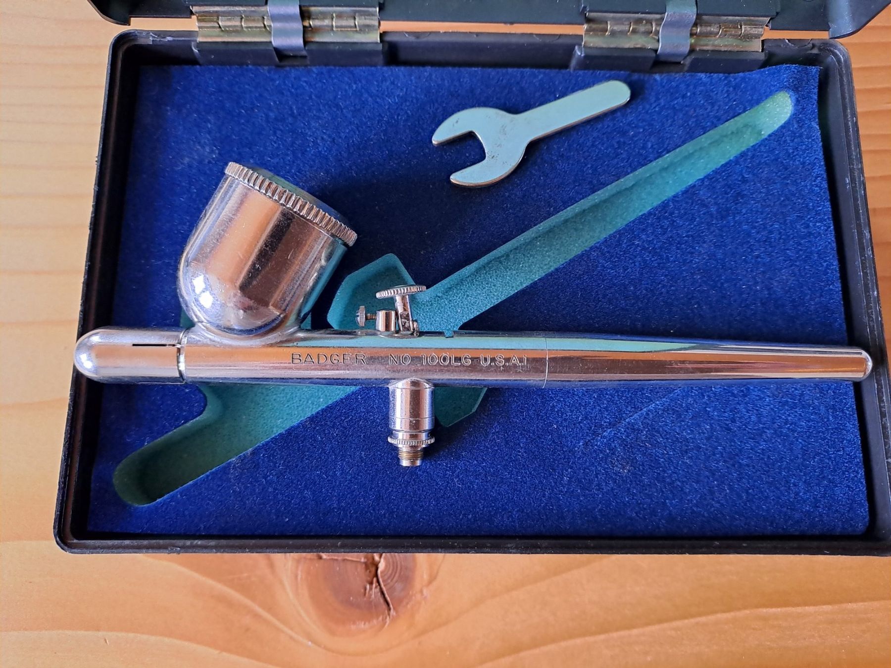 Tutti gli attrezzi: Badger Air-Brush 100 LGF – Usato da Oberhelfenschwil venduto da weidstyle