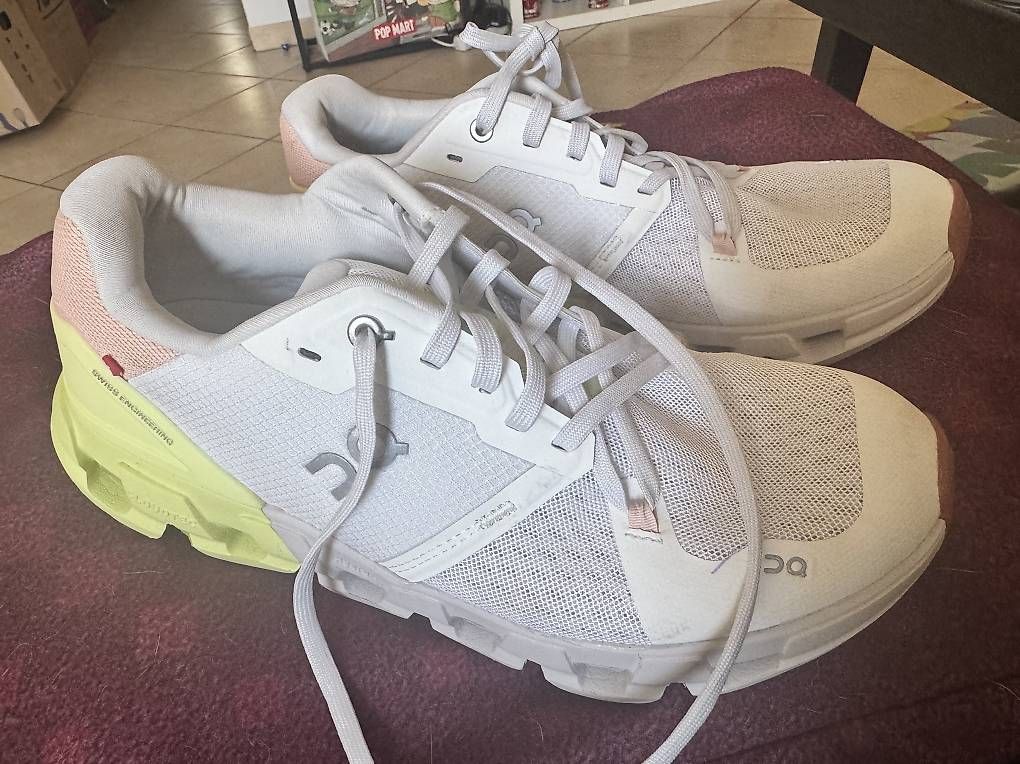 Scarpe da donna: Chaussures On-running Cloudflyer 4 – Nuovo e nell'imballaggio originale da St-Cergue venduto da ste_bjn2