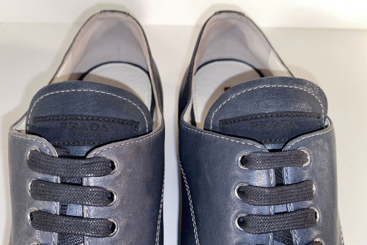 Prada Scarpe da donna: Prada Schnürschuhe Leder dunkelblau Gr.40 – Nuovo (secondo la descrizione) da Ballwil venduto da ClassicGallery 5