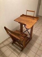 RARE! Bureau enfant vintage en très bon état.