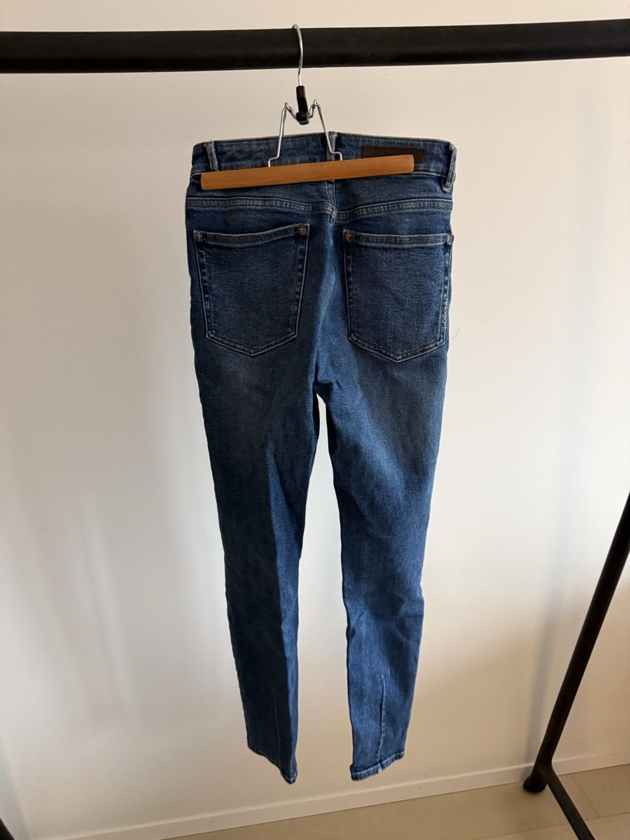 Jeans: Damen Neuw-Jeans, Gr 25 / 32 – Gebraucht aus Unterägeri von Lerchemeerenge 1