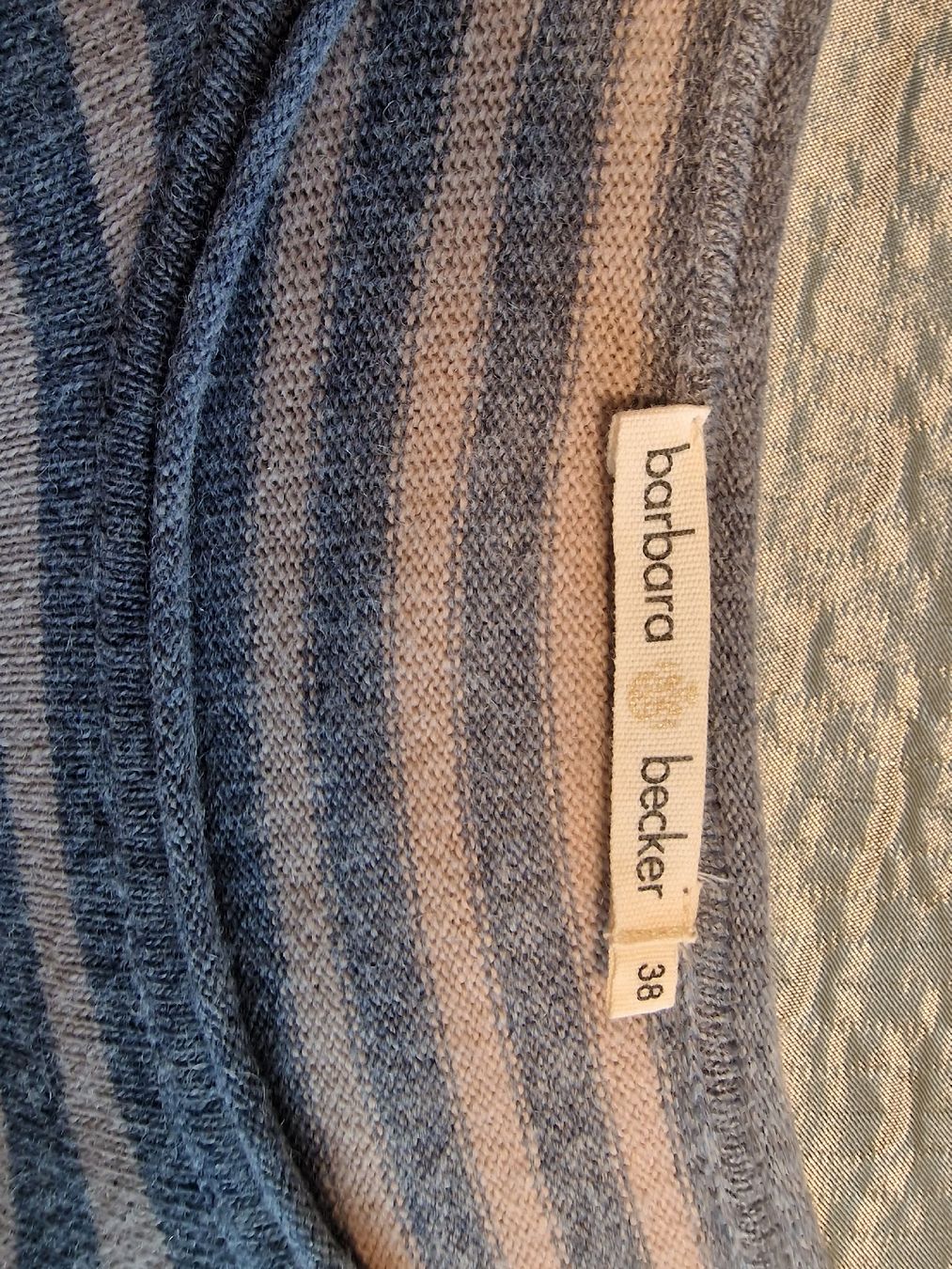 Vestiti: Barbara Becker Strickkleid Gr. 38 blau/grau – Usato da Biberist venduto da charobaum 2