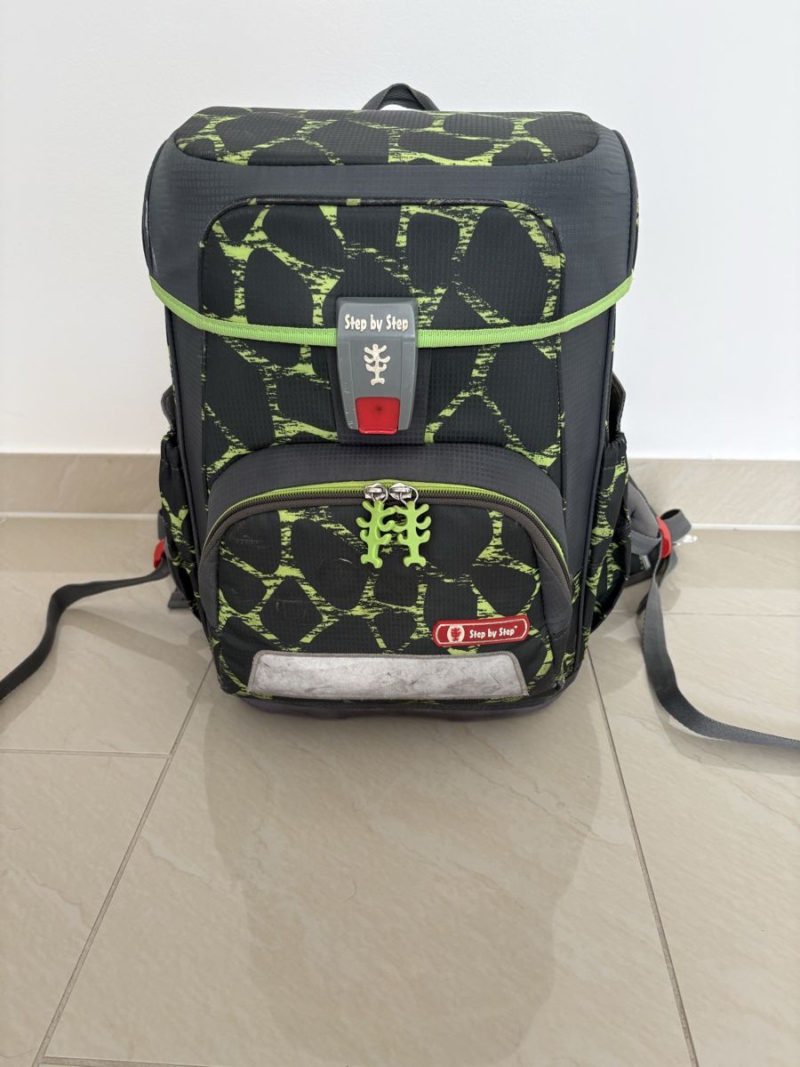 Step by Step Borse & Zaini: Step by Step Schulrucksack für Jungen – Usato da Wängi venduto da oxa_5kjf 6