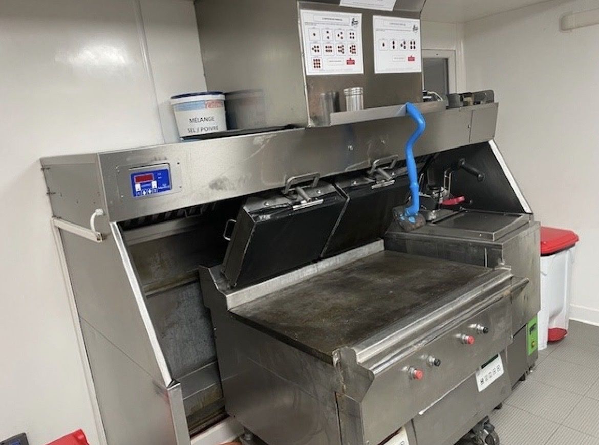 Cucine complete: Cuisine complète type mc do fast food – Usato da Thônex venduto da yac_h7nr 1