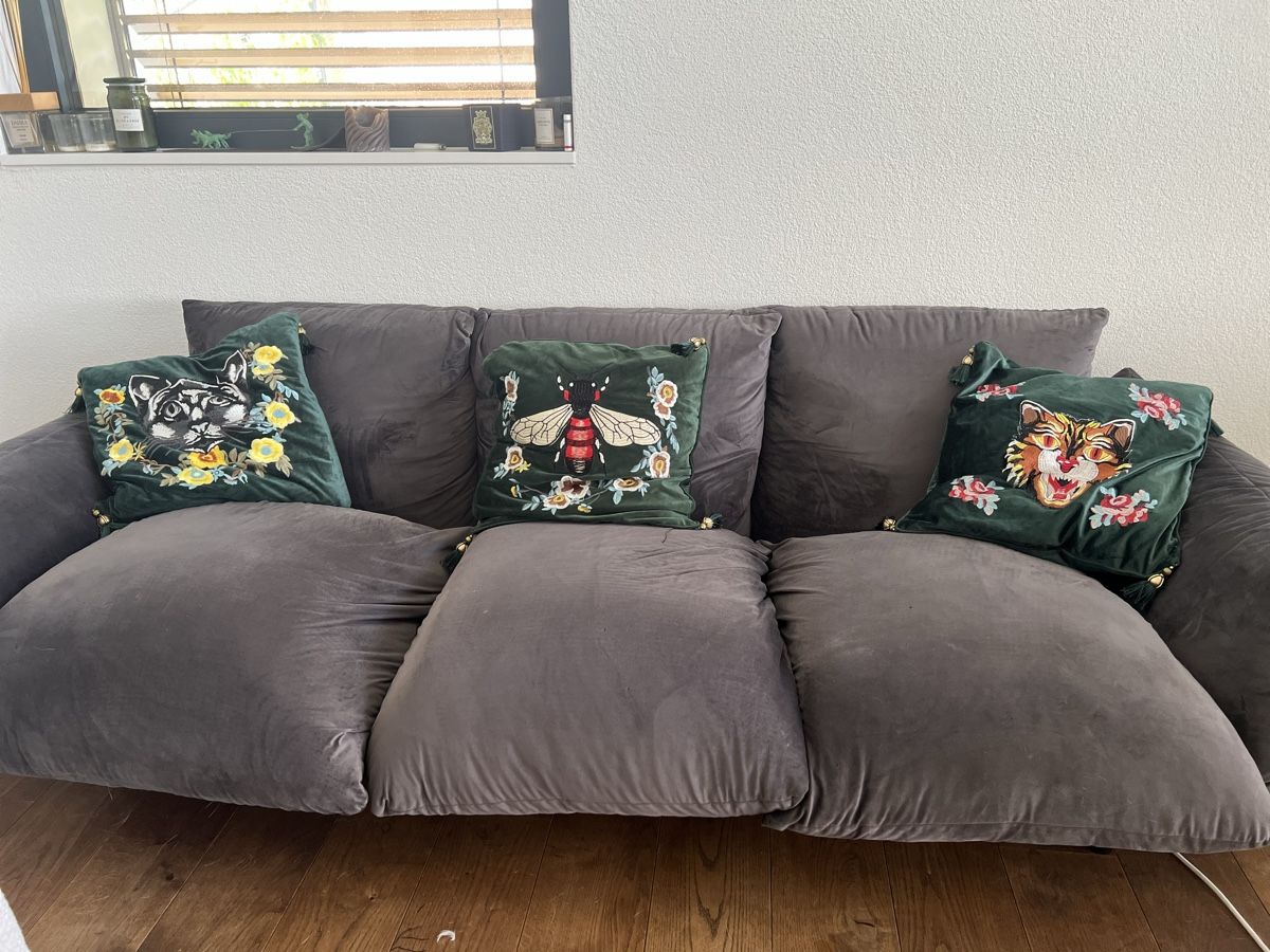 Divani: 3er Sofa Samt guter Zustand – Usato da Bergdietikon venduto da nat_tv2n 3