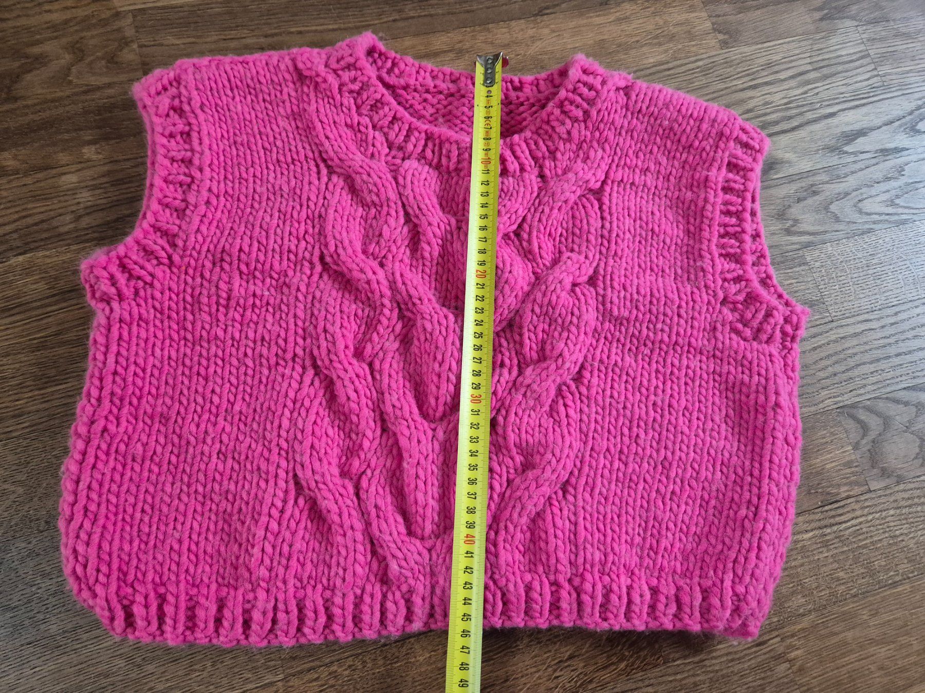 Gilet & Giacche senza maniche: Handknitted pink vest – Nuovo (secondo la descrizione) da Zürich venduto da monadiederich 1