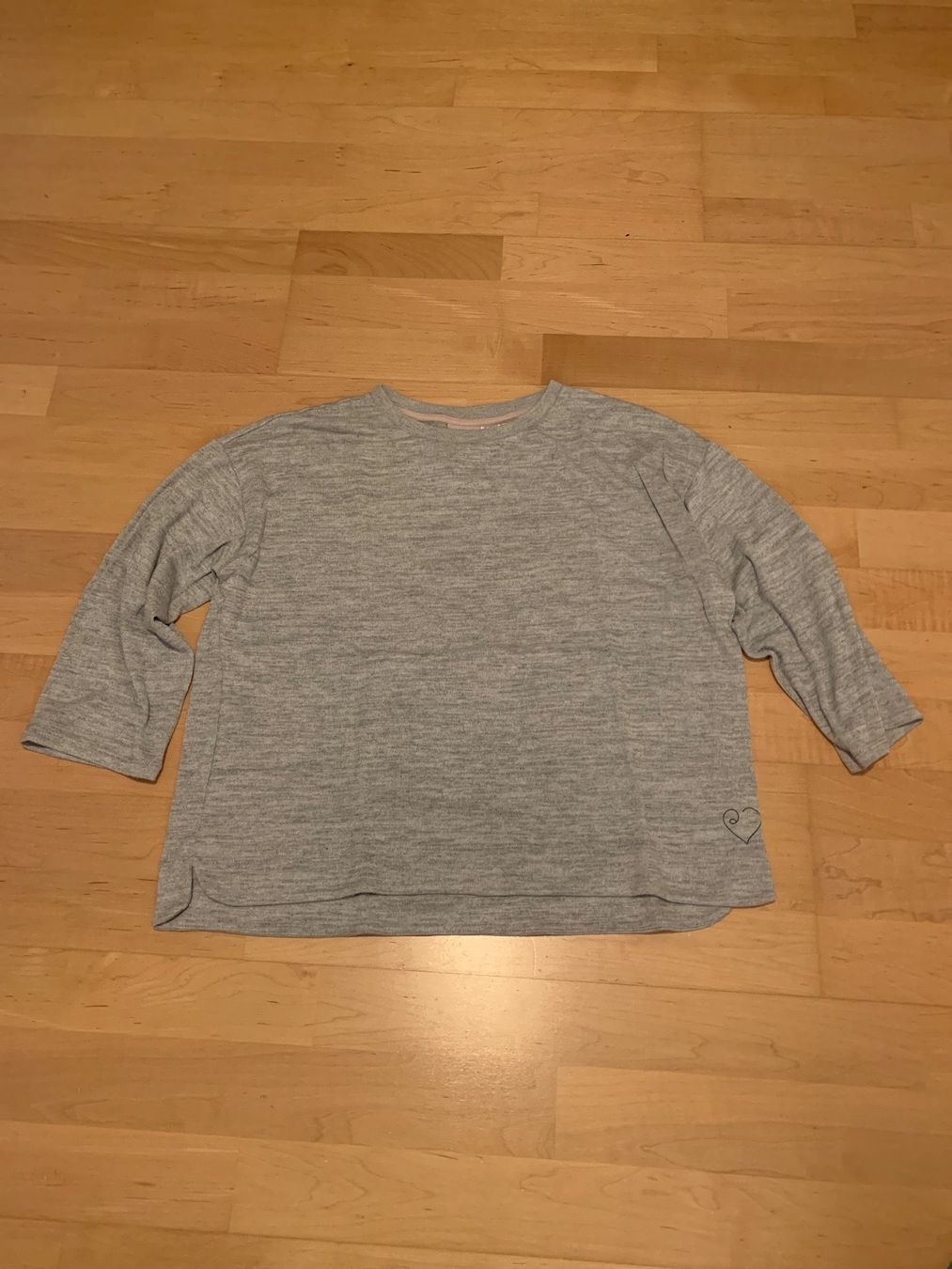 H&M Maglioni & Felpe: Gray sweater – Usato da Bern venduto da nin_6tc5