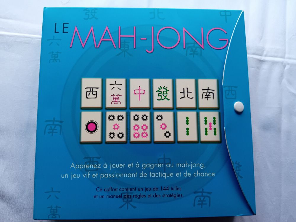 Jeu De Mah Jong En Bois De Thaïlande - Boîte En Bois Avec Intérieur Velours, 76 Pièces