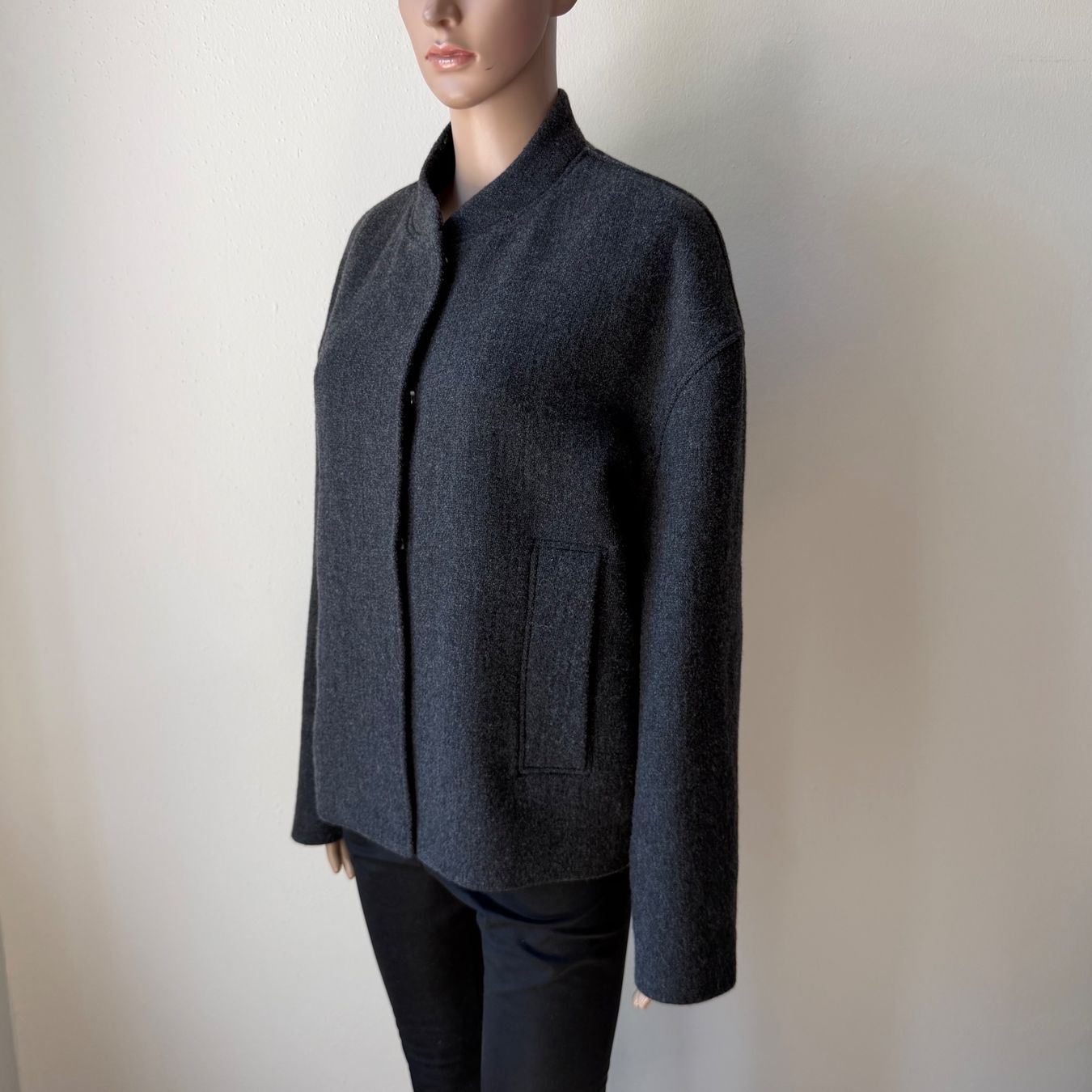 Massimo Dutti Giacche: MASSIMO DUTTI Jacke 🩶 – Usato da Zürich venduto da ClosetQueen 2