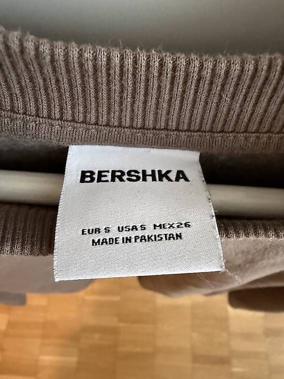 Maglioni & Felpe: Bershka Pullover Grösse S – Usato da Zürich venduto da san_7n2l 1