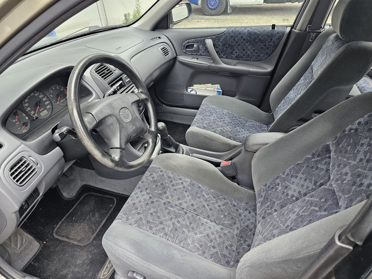 Mazda Automobili: Mazda 323 Limousine 1.8 – Usato da Riedikon venduto da Rosier 4