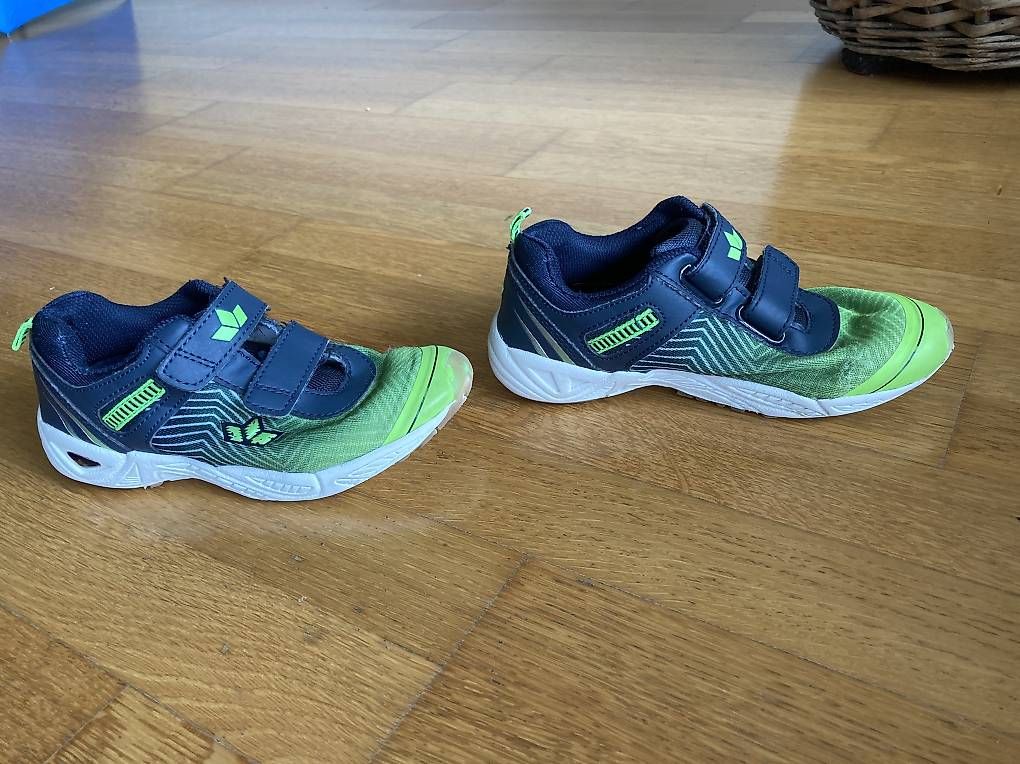 Scarpe per ragazzi: LICO Hallenschuhe Gr.30 – Usato da Luzern venduto da sarafina2 1