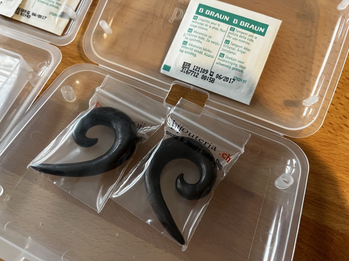 Orecchini pendenti & Orecchini a lobo: Ear Plug Ohrplug Set NEU – Nuovo e nell'imballaggio originale da Werdenberg venduto da sunbo 1