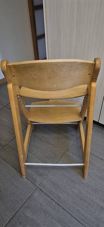 Hochstühle: Tripp Trapp Hochstuhl Naturholz – Gebraucht aus Hinterkappelen von Betla 1
