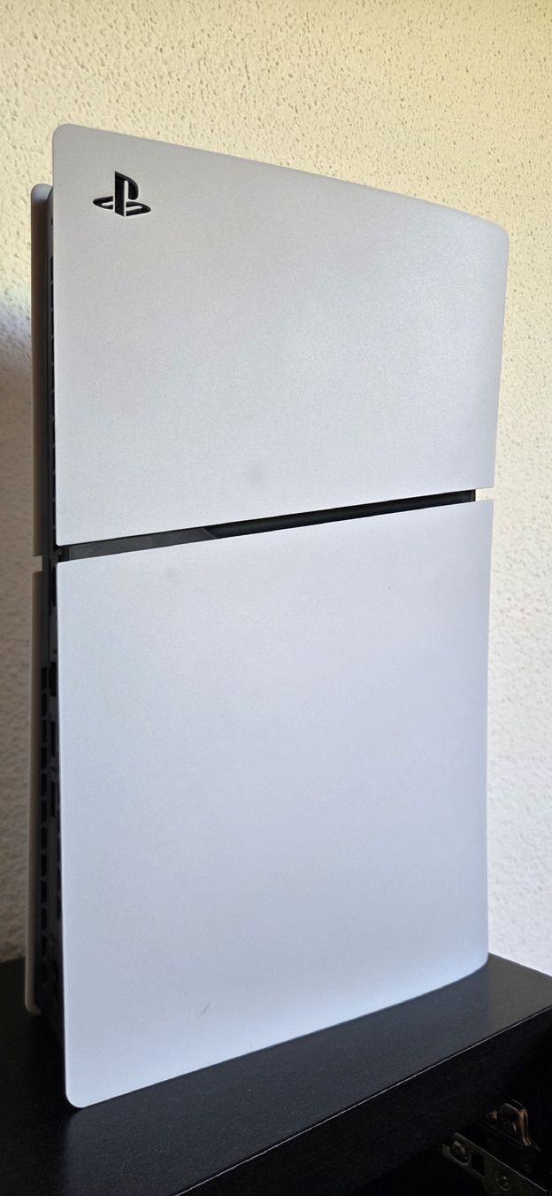 Sony Console: PlayStation 5 Digital Edition, Slim, 1TB – Usato da Giswil venduto da ramonkn 1